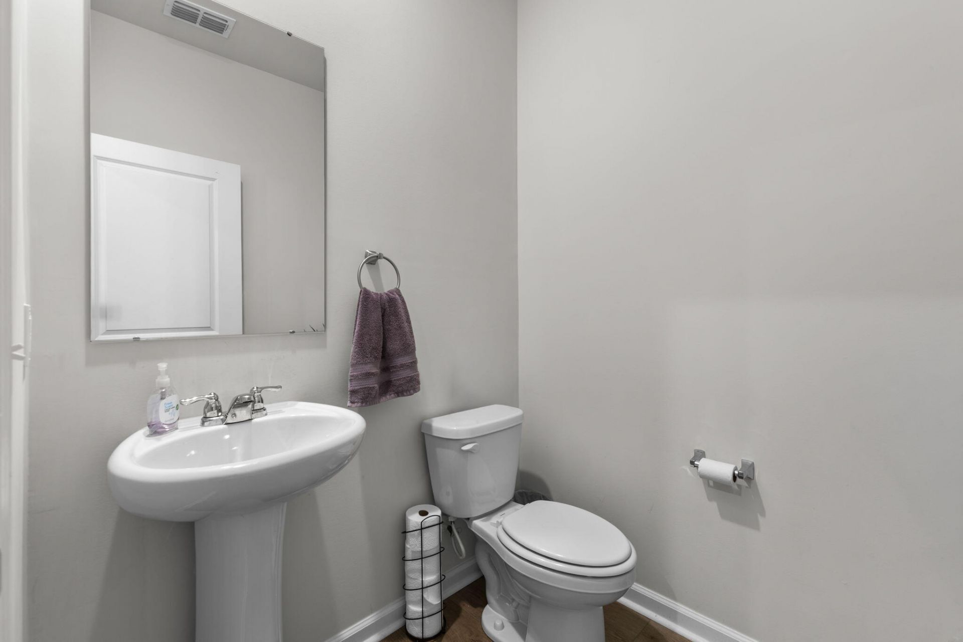 222 W Bradford Pointe Drive Photo 25