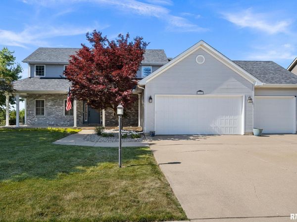 1609 FIELDSTONE Court, Chillicothe, IL 61523
