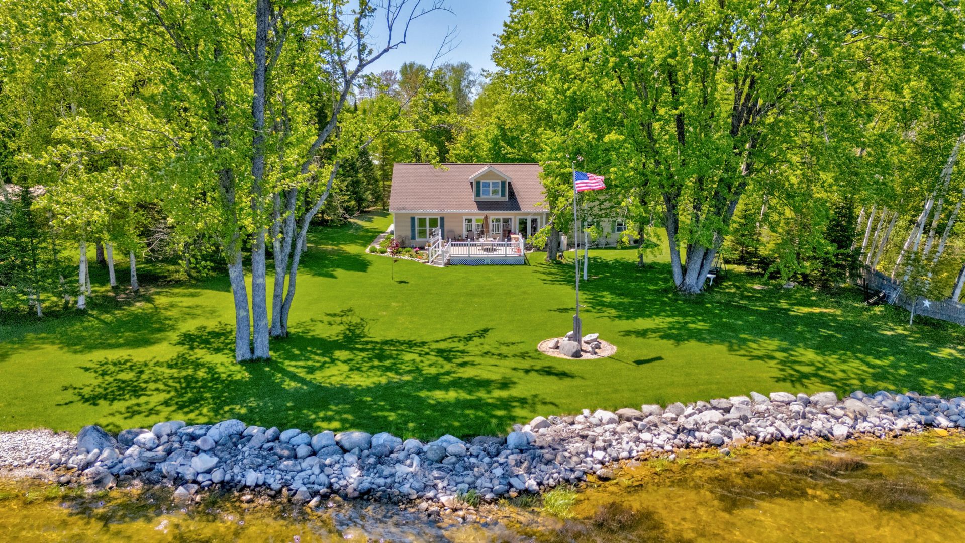 W19105 Diller Rd, Curtis, MI 49820 Main Photo
