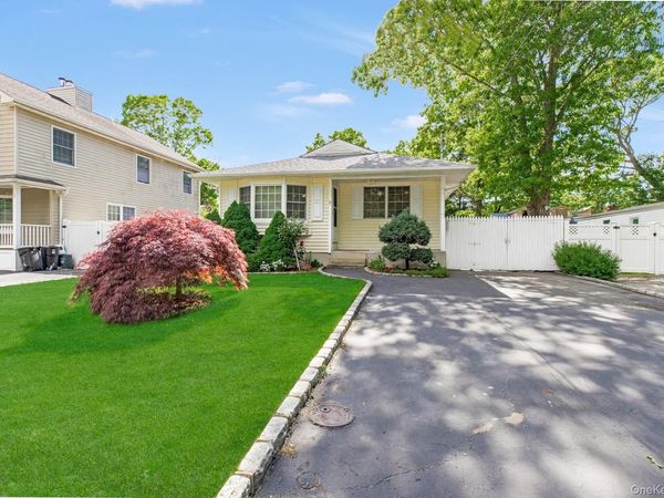 30 Paul Drive , Mastic, NY 11950