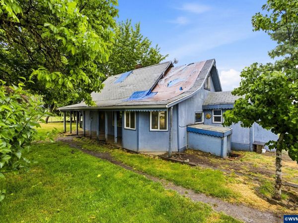 1715 Cascade Dr, Lebanon, OR 97355