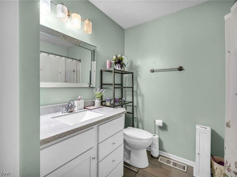 2499 Barth Drive , Uniontown, OH 44685 Photo 13