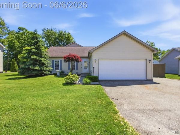 11293 Delano Street, Romulus, MI 48174