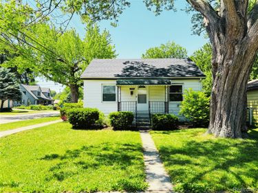 27305 Townley Street, Madison Heights, Mi 48071