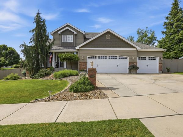 9125 N Bradbury Dr, Spokane, WA 99208