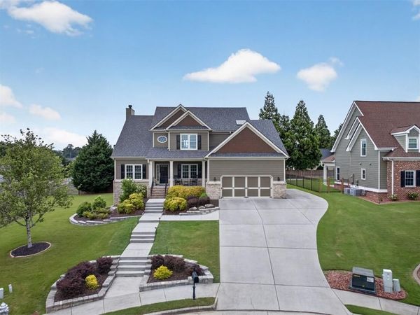 3827 Bay Orchard Lane , Loganville, GA 30052