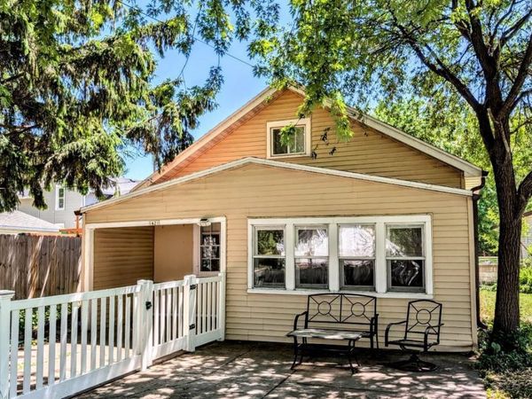 1421 W BENT AVENUE, Oshkosh, WI 54901