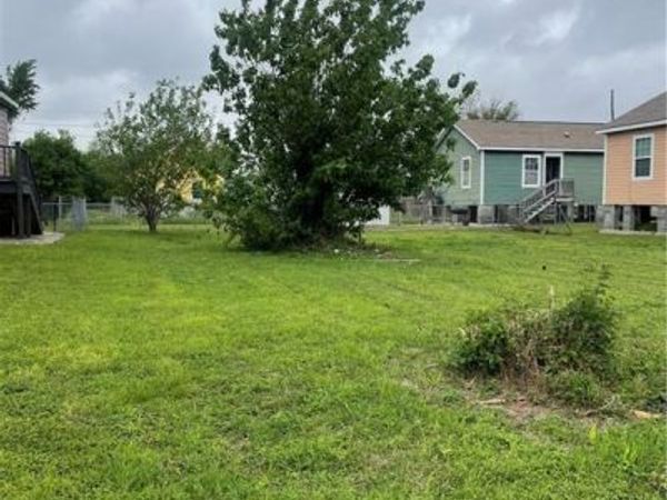 2130 FRANCE Street , New Orleans, LA 70117