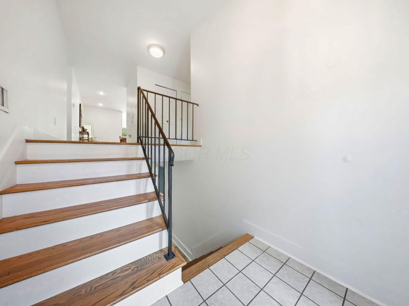2700 Fishinger Road , Upper Arlington, OH 43221 Photo 4