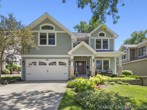 616 E Willow Avenue , Wheaton, IL 60187