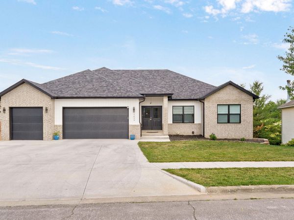 3630 N Thistlewood Court , Springfield, MO 65803