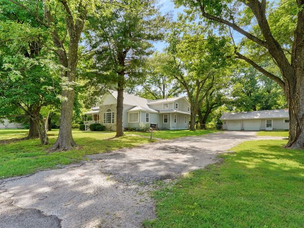 719 S Walnut Street , Mt Vernon, MO 65712