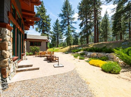 271 Forest Hill Way, Gardnerville, NV 89460 Photo