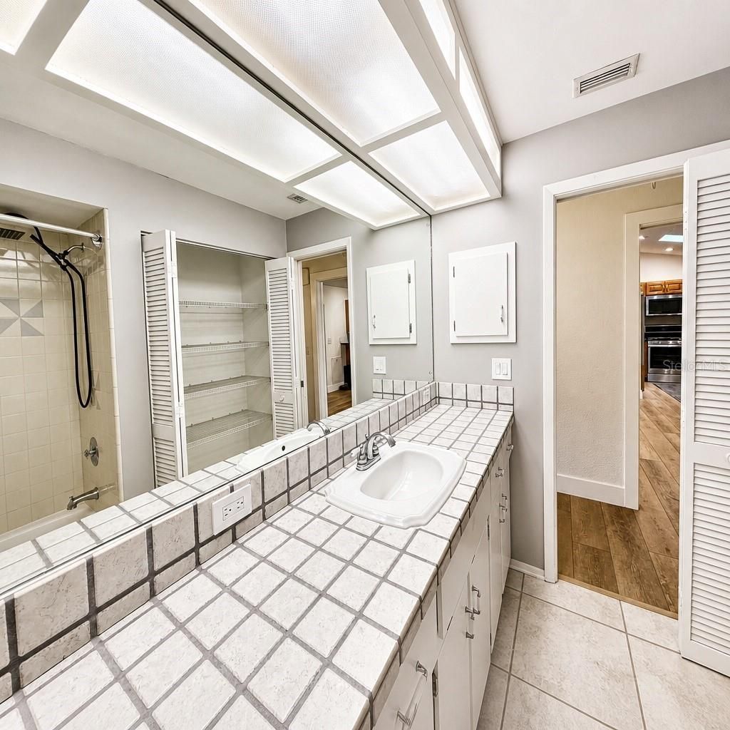 324 42nd Avenue N, Saint Petersburg, FL 33703 Photo