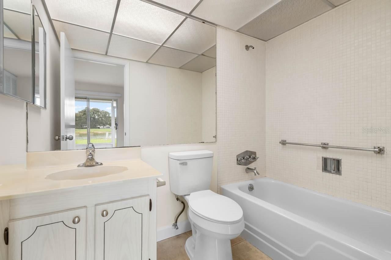 201 Kings Boulevard, Unit 19, Sun City Center, FL 33573 Photo