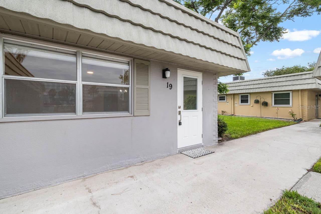 201 Kings Boulevard, Unit 19, Sun City Center, FL 33573 Photo