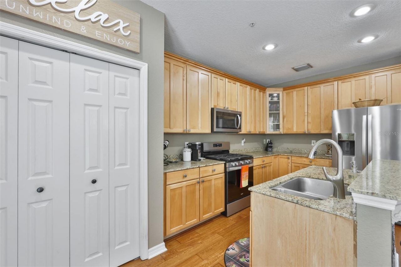 3002 Bayshore Pointe Drive , Tampa, FL 33611 Photo