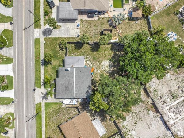 4030 OVERLOOK DRIVE NE, ST PETERSBURG, FL 33703