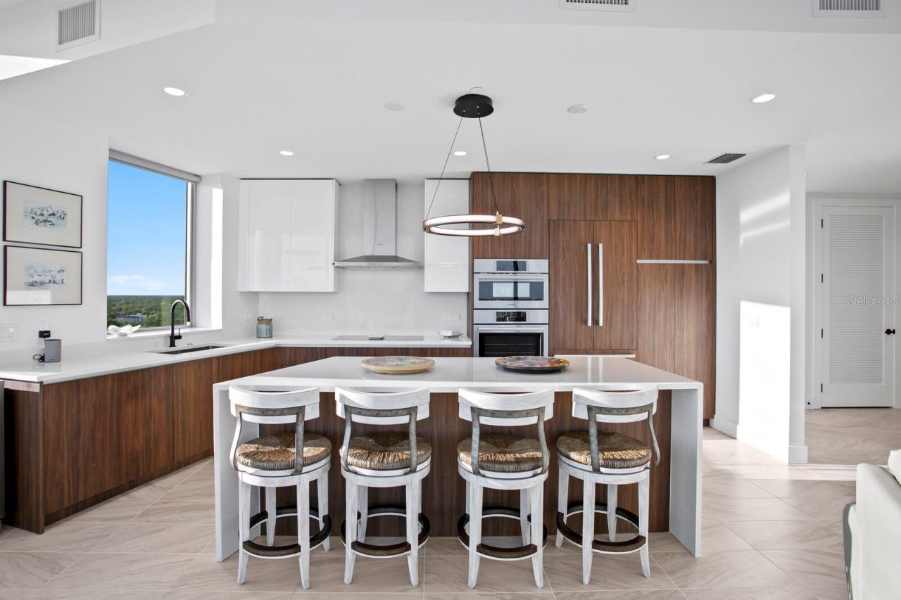 777 3rd Avenue N, Unit 1408, Saint Petersburg, FL 33701 Photo