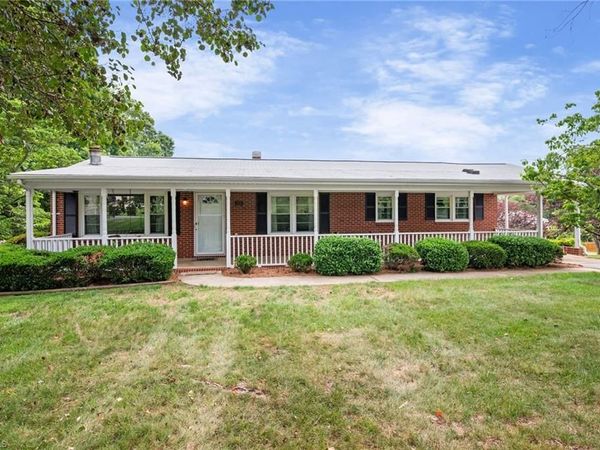 243 Farmingdale Avenue , Winston-Salem, NC 27107