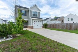 121 Travers Lane  photo 4
