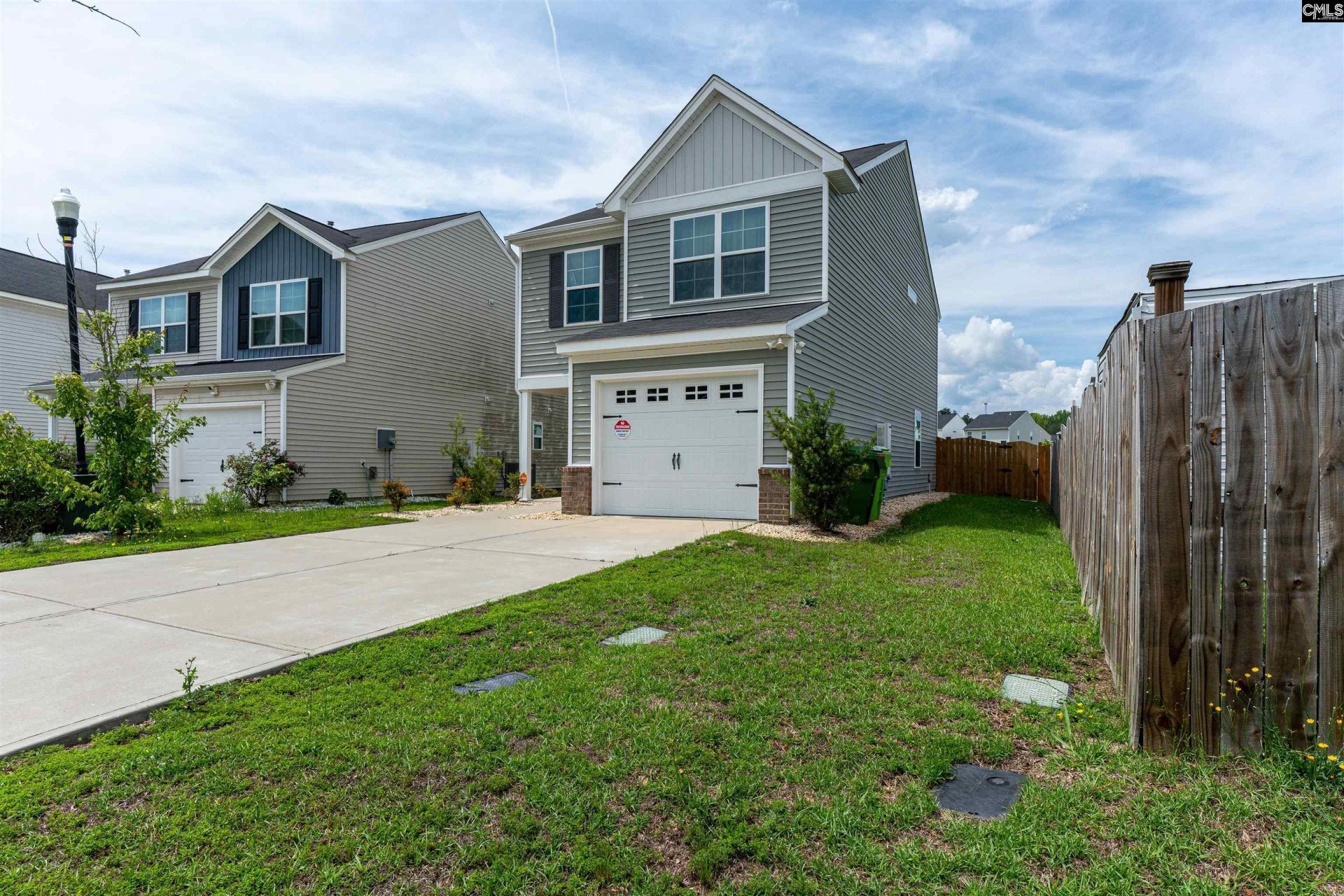 121 Travers Lane  Photo 4