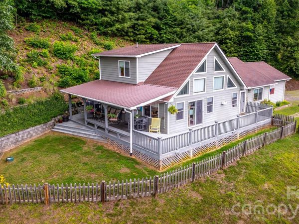 305 Majestic Mountain Drive, Burnsville, NC 28714