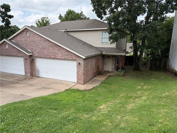 2226 Cinnamon Way , Fayetteville, AR 72703