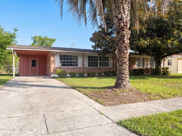279 BONNLYN Drive, Orange Park, FL 32073