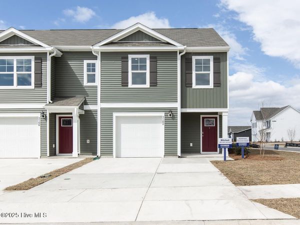 3727 Majesty Drive, Unit 403, Castle Hayne, NC 28429