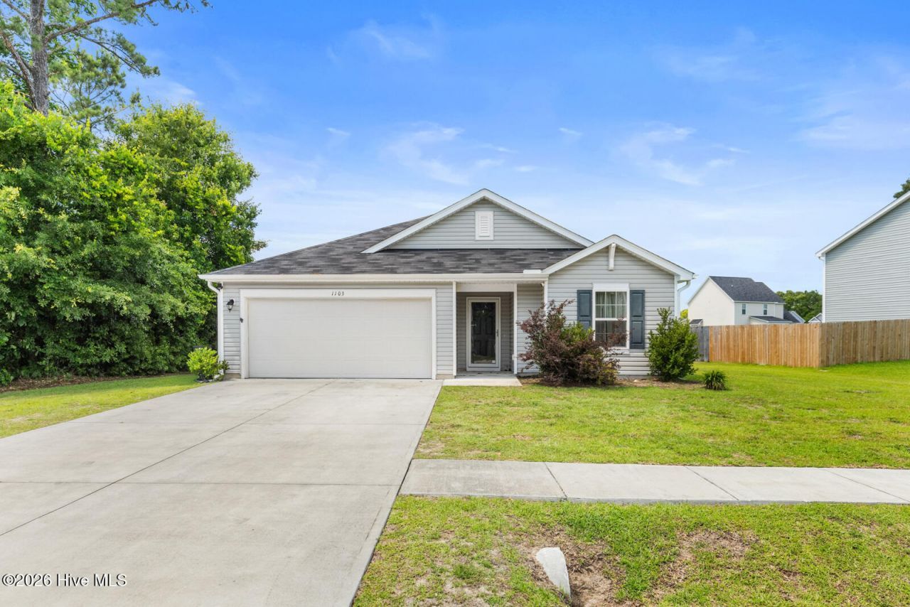 1103 Farmhouse Lane , Jacksonville, NC 28546 Main Photo