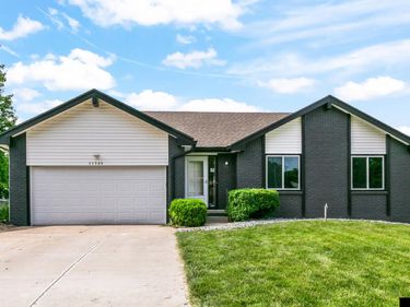 11306 Corby Street, Omaha, NE 68164