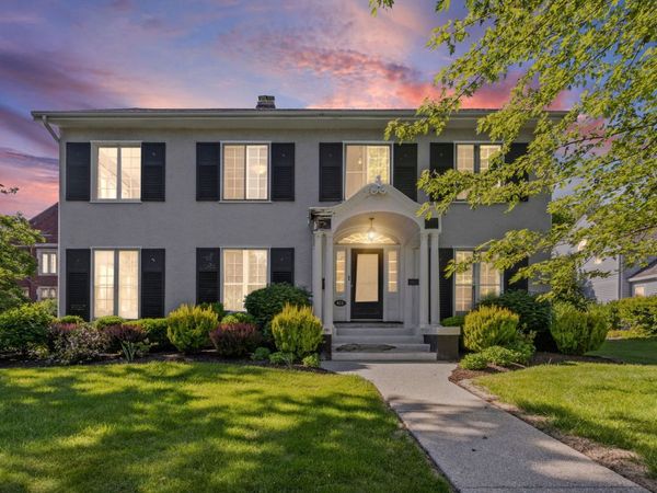 411 Laurel Avenue , Highland Park, IL 60035