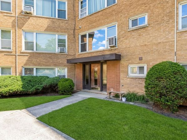 6809 N Northwest Highway , Unit 2, Chicago, IL 60631