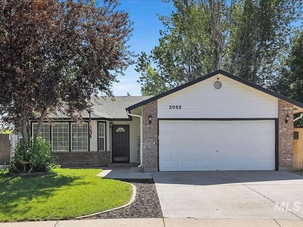2052 N Citrus, Boise, ID 83713