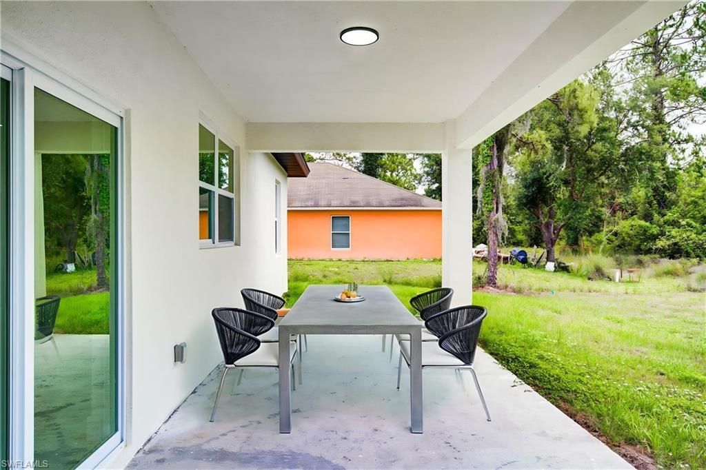1020 Carroll St E, Lehigh Acres, FL 33974 Photo