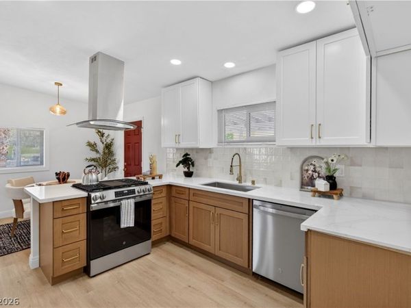 4900 Santo Avenue, Las Vegas, NV 89108