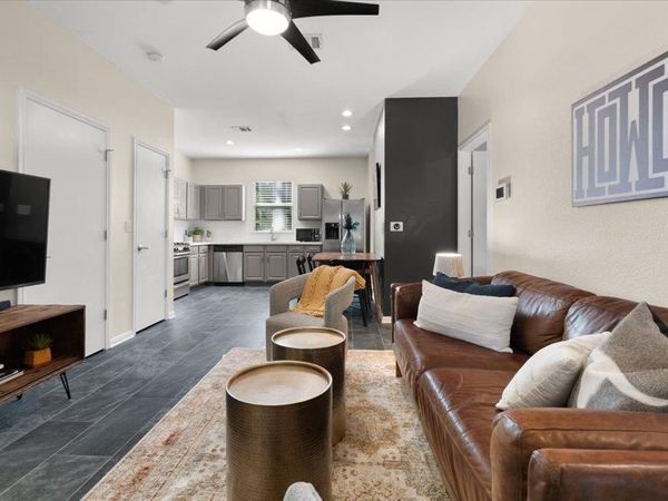 4806 Mendoza DR, Austin, TX 78721
