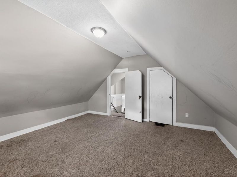 3845 Olivette Avenue, Cheviot, OH 45211 Photo 10