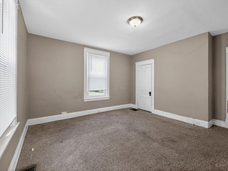 3845 Olivette Avenue, Cheviot, OH 45211 Photo 12