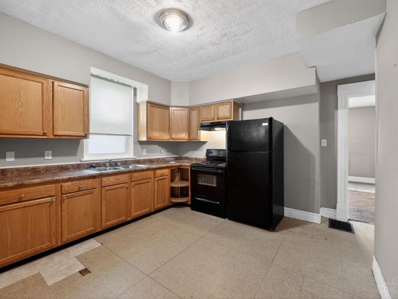 3845 Olivette Avenue, Cheviot, OH 45211 Photo 5