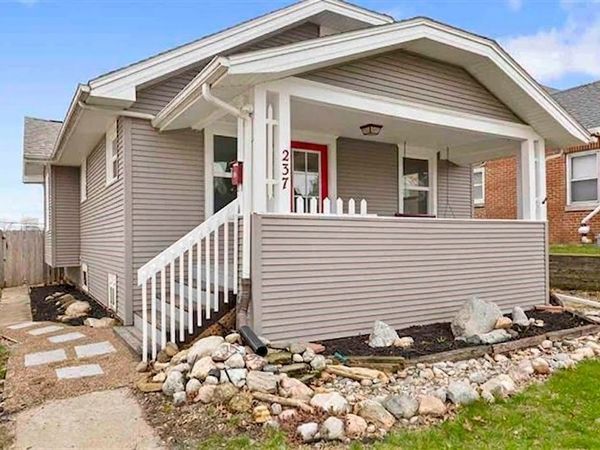237 12th Street NW, Cedar Rapids, IA 52405