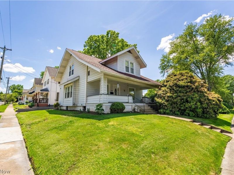 302 Park Street, Orrville, OH 44667 Photo 3