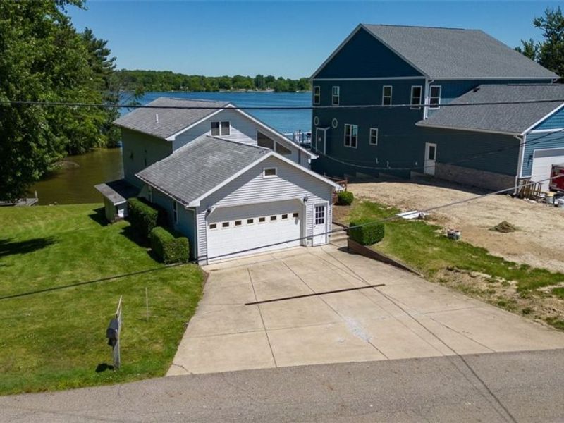 654 Pine Drive , Lake Milton, OH 44429 Photo 13