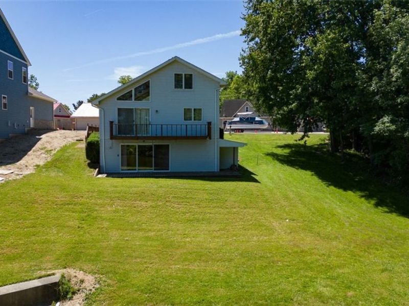 654 Pine Drive , Lake Milton, OH 44429 Photo 4