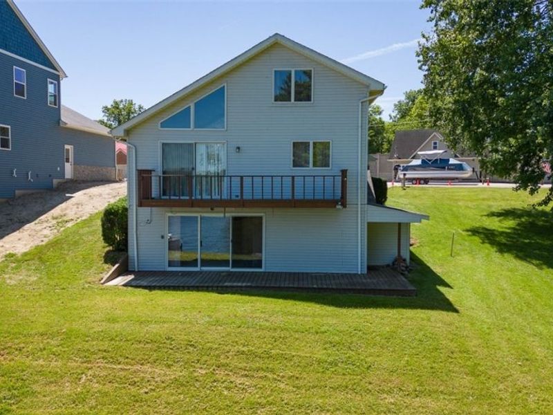654 Pine Drive , Lake Milton, OH 44429 Photo 5