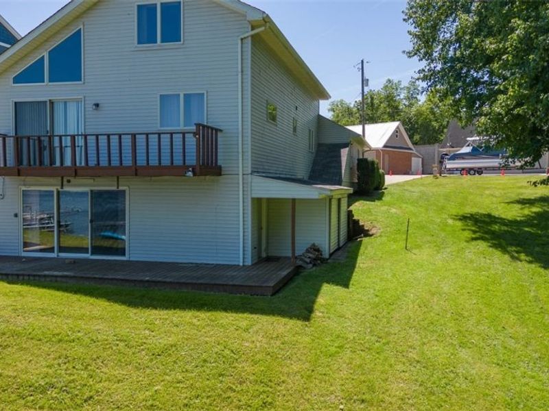 654 Pine Drive , Lake Milton, OH 44429 Photo 9