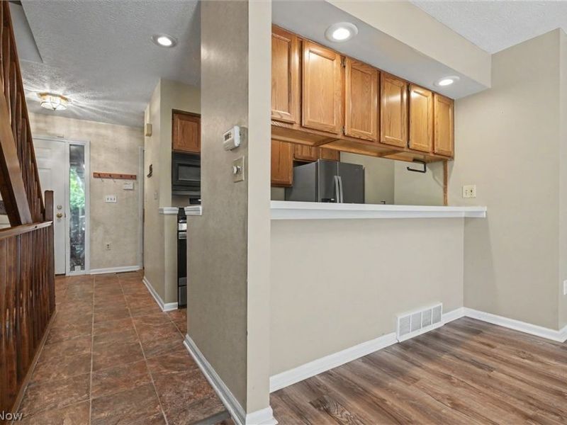 2412 Wrens Drive S, Stow, OH 44224 Photo 10