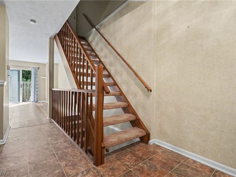 2412 Wrens Drive S, Stow, OH 44224 Photo 4