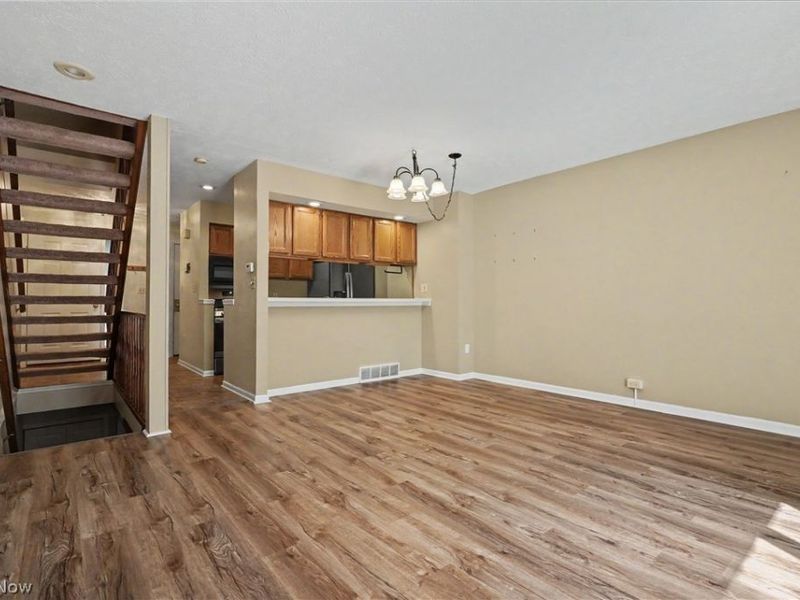 2412 Wrens Drive S, Stow, OH 44224 Photo 9